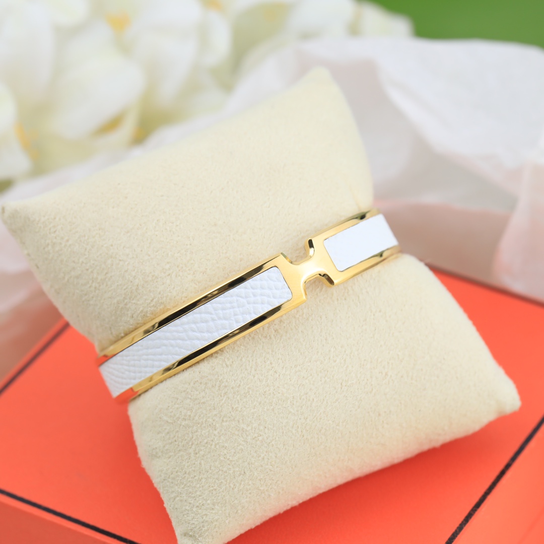 Bagsaaa H**me5 Olympe bracelet white