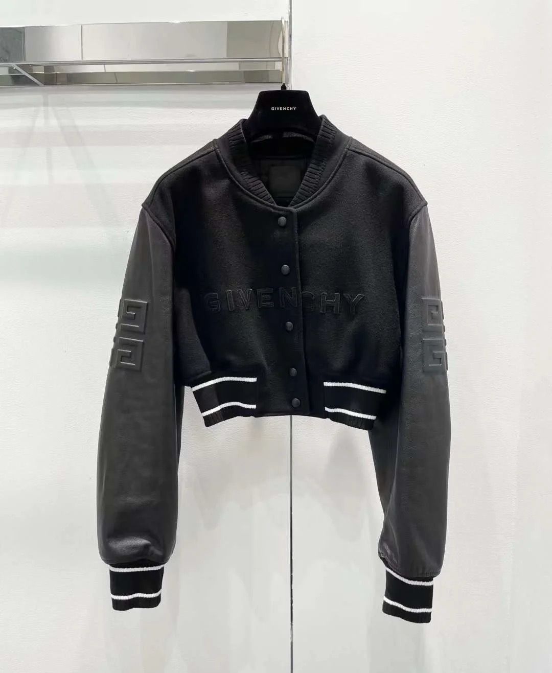 Bagsaaa Givenchy cropped bomber jacket black