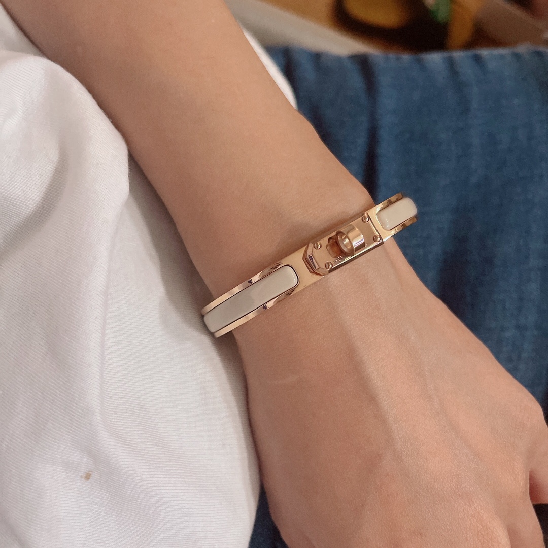 Bagsaaa H**me5 Mini Clic Kelly bracelet gray