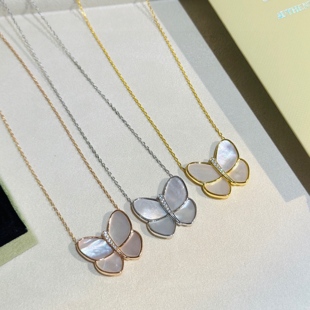 Bagsaaa VCA Flying Butterfly Necklace