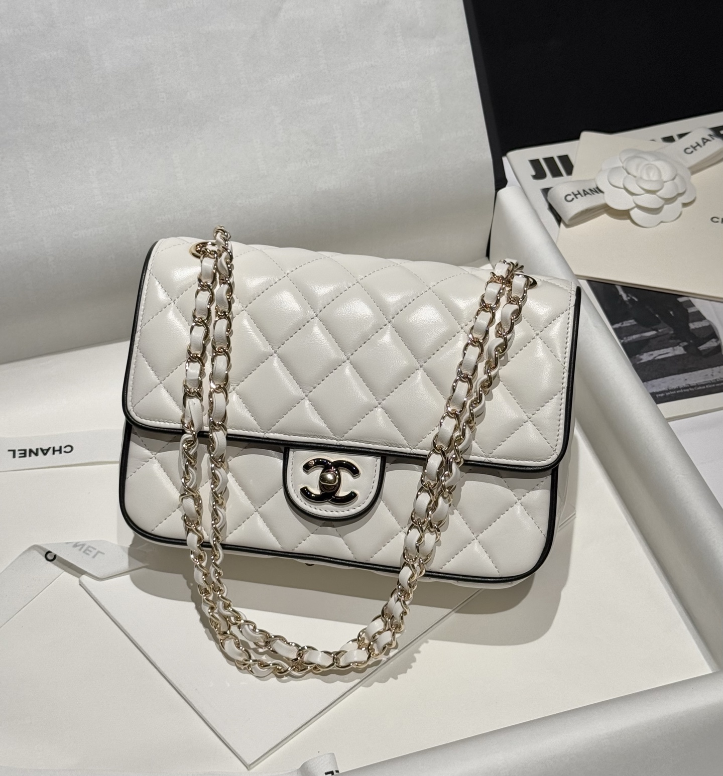 Bagsaaa Ch**el Flap Bag White Lambskin AS5150 - 23,5cm