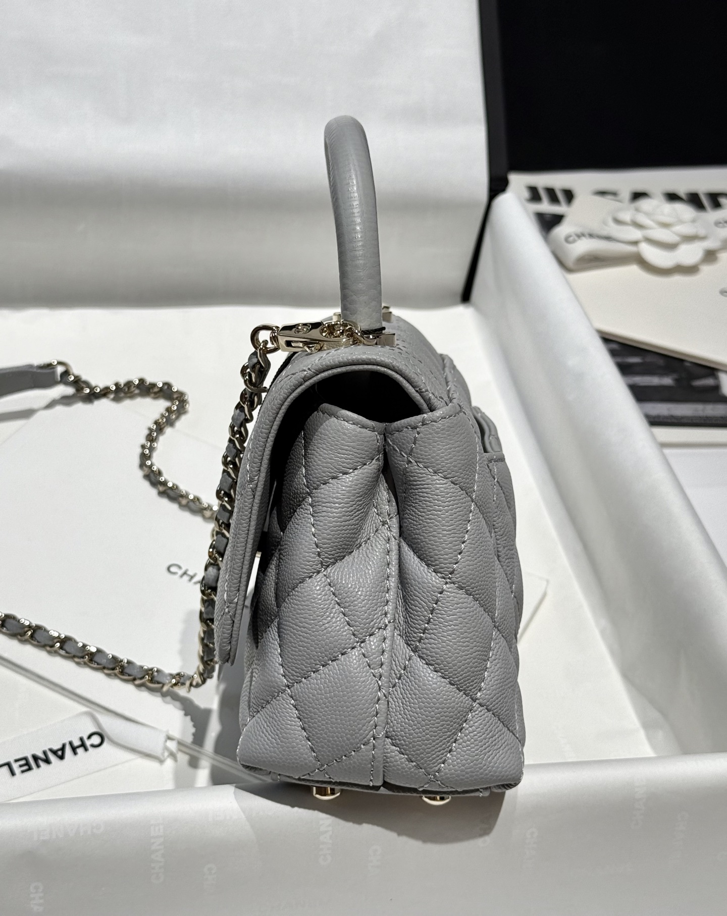 Bagsaaa Ch**el Coco Handle Mini Gray - 18cm