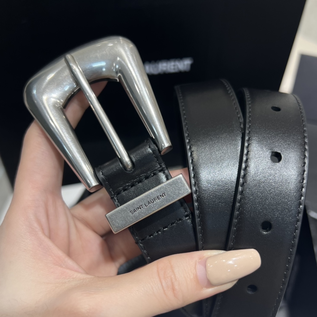 Bagsaaa Y51 folk buckle belt in smooth leather black& silver - 2.5cm