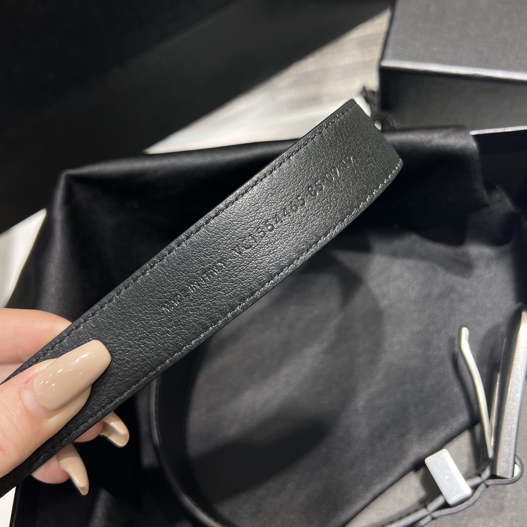 Bagsaaa Y51 folk buckle belt in smooth leather black& silver - 2.5cm