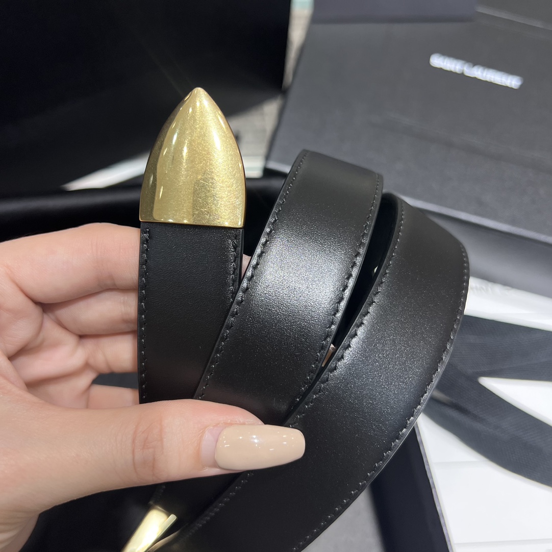 Bagsaaa Y51 folk buckle belt in smooth leather black & gold - 2.5cm