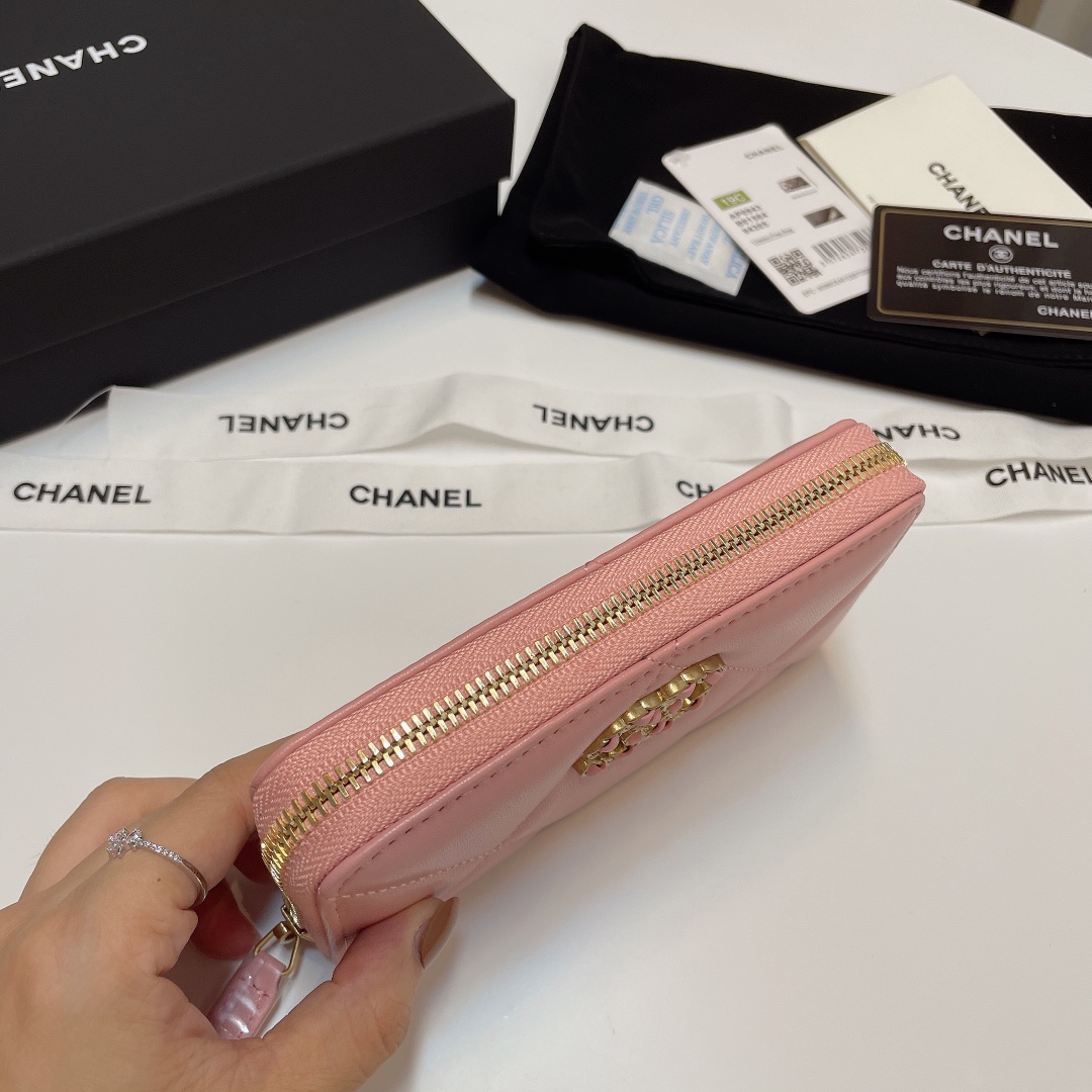Bagsaaa Ch**el Ohanel Pink Wallet - 16.5*9cm