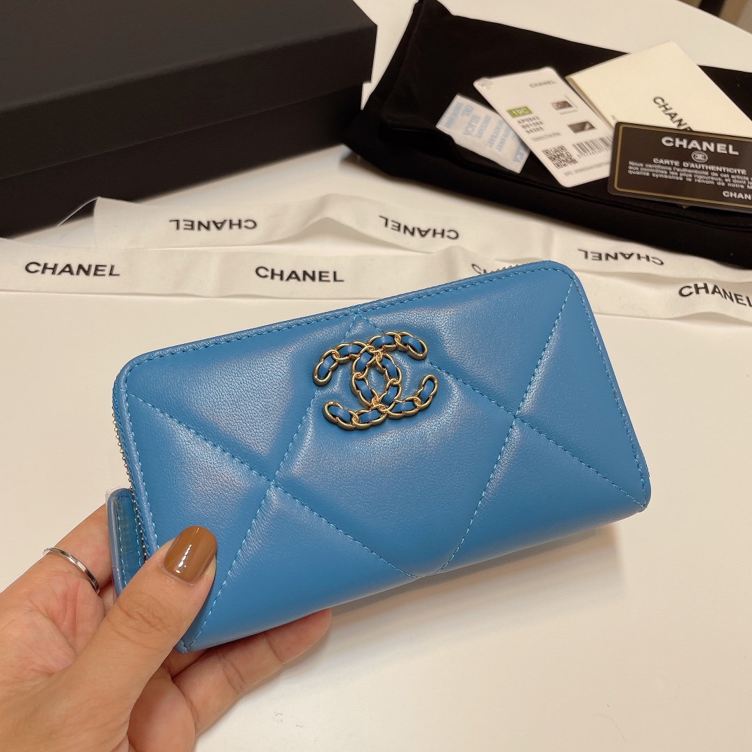 Bagsaaa Ch**el Ohanel Blue Wallet - 16.5*9cm