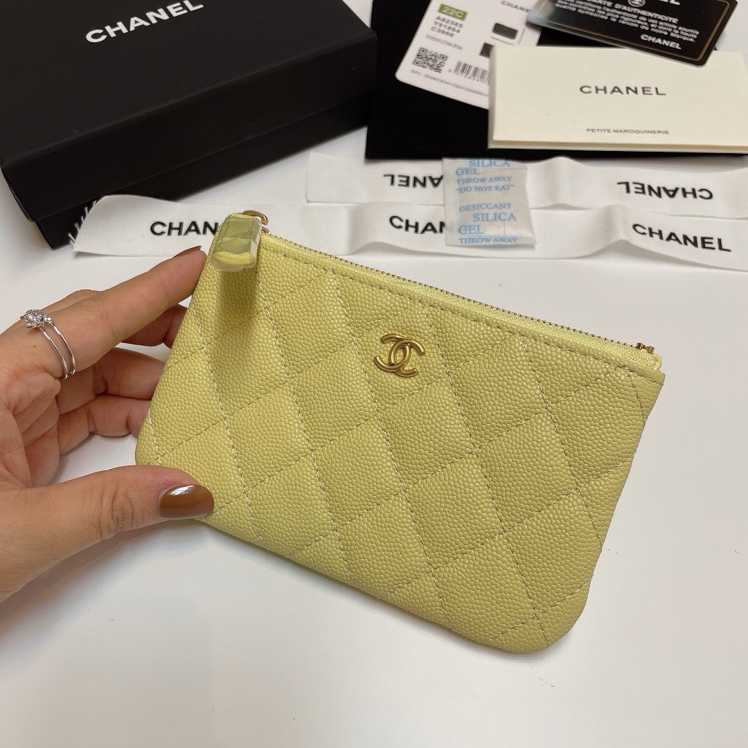 Bagsaaa Ch**el Yellow Wallet - 15cm
