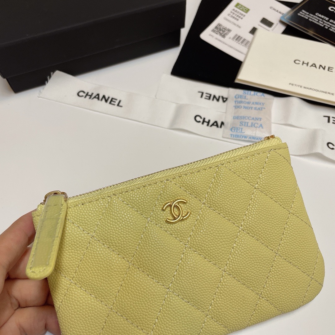 Bagsaaa Ch**el Yellow Wallet - 15cm
