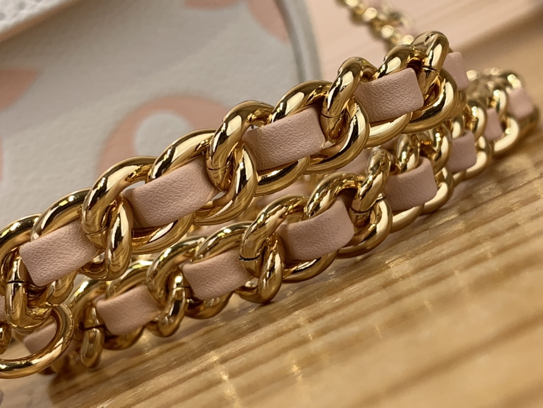 Bagsaaa L0vis Vvtt0n M83026 Wallet on Chain Ivy Latte White / Chamallow Pink - 23.5cm