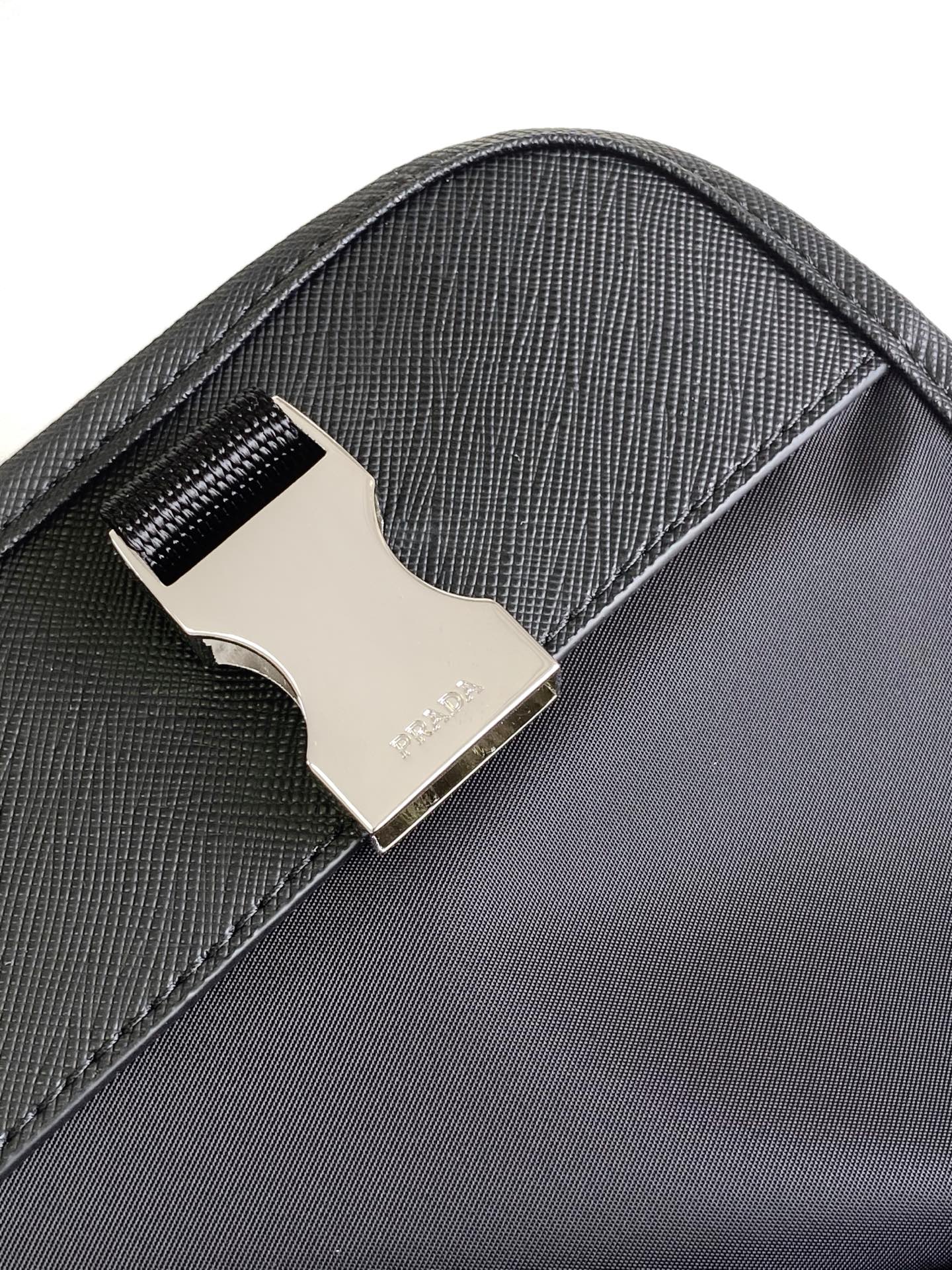 Bagsaaa Pra*a Re-Nylon and Saffiano leather shoulder bag 2VD768 black - 32cm