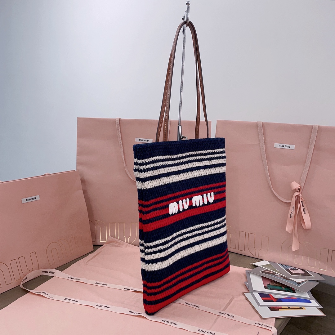 Bagsaaa Miu Miu striped crochet-knit tote bag - 38cm