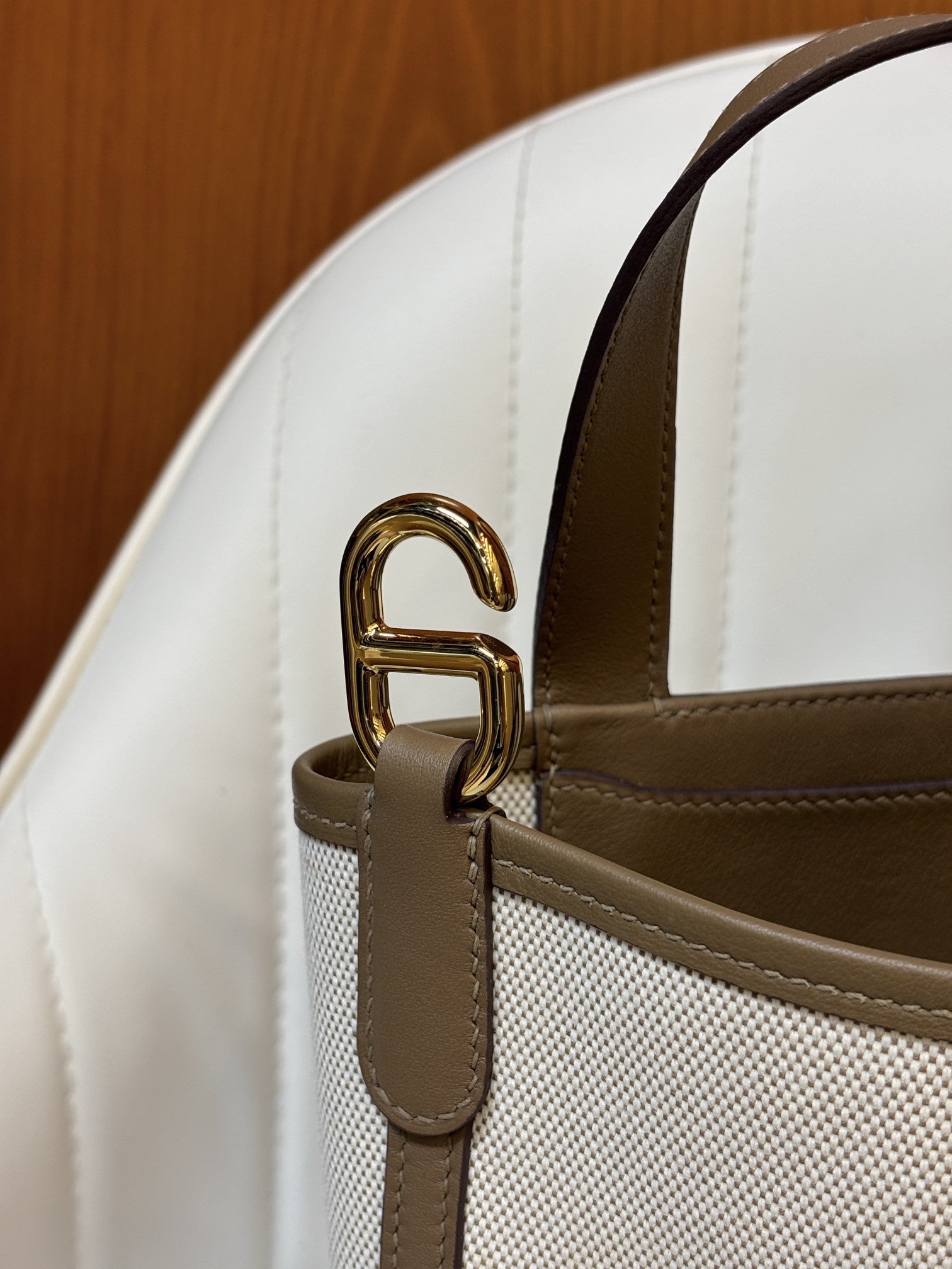 Bagsaaa H**me5 In-the-Loop 18 bag Etoupe/Beige - 18 x 19.5 x 12 cm