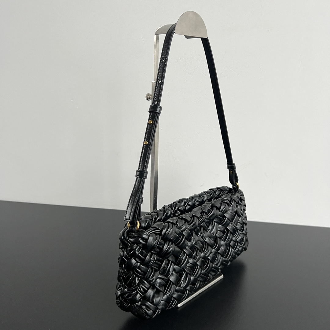 Bagsaaa B0tt*ga Ven*ta Kalimero Cha-Cha clutch 785780 black - 28.5cm