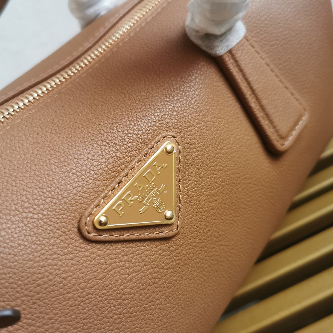 Bagsaaa Pra*a Medium leather top-handle bag with padlock 1BB127 brown - 29cm
