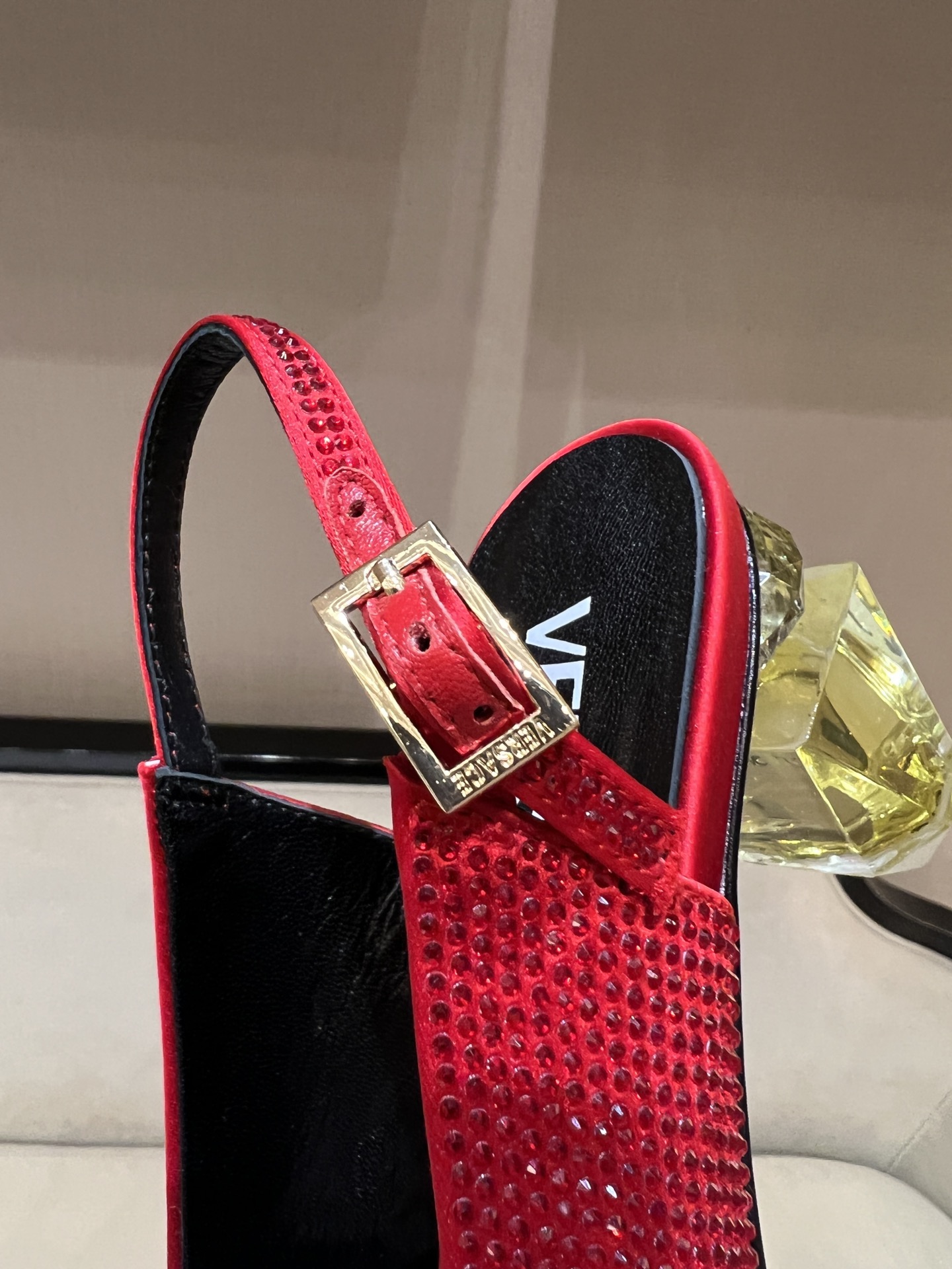 Bagsaaa Versace Slingback Pump Red