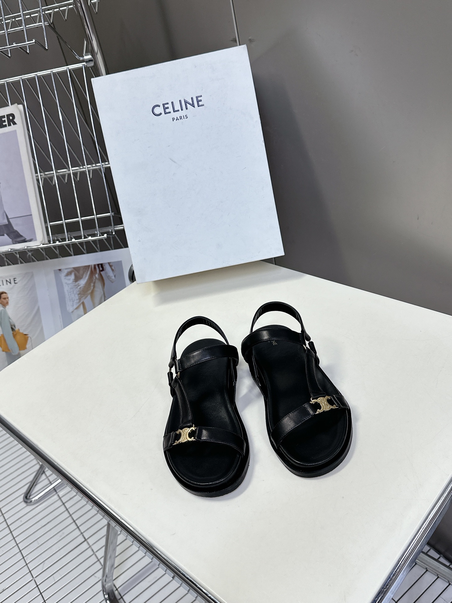 Bagsaaa Ce1i*e Maud Sandal With Triomphe In Calfskin Black