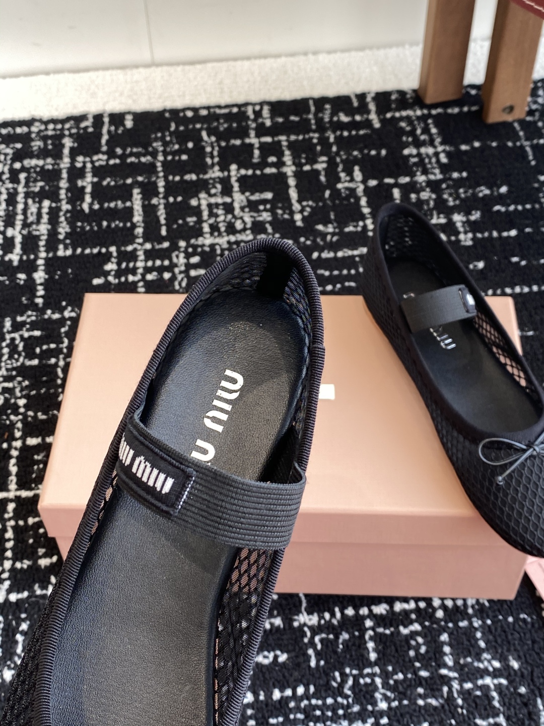 Bagsaaa Miu Miu Mesh fabric ballerinas black