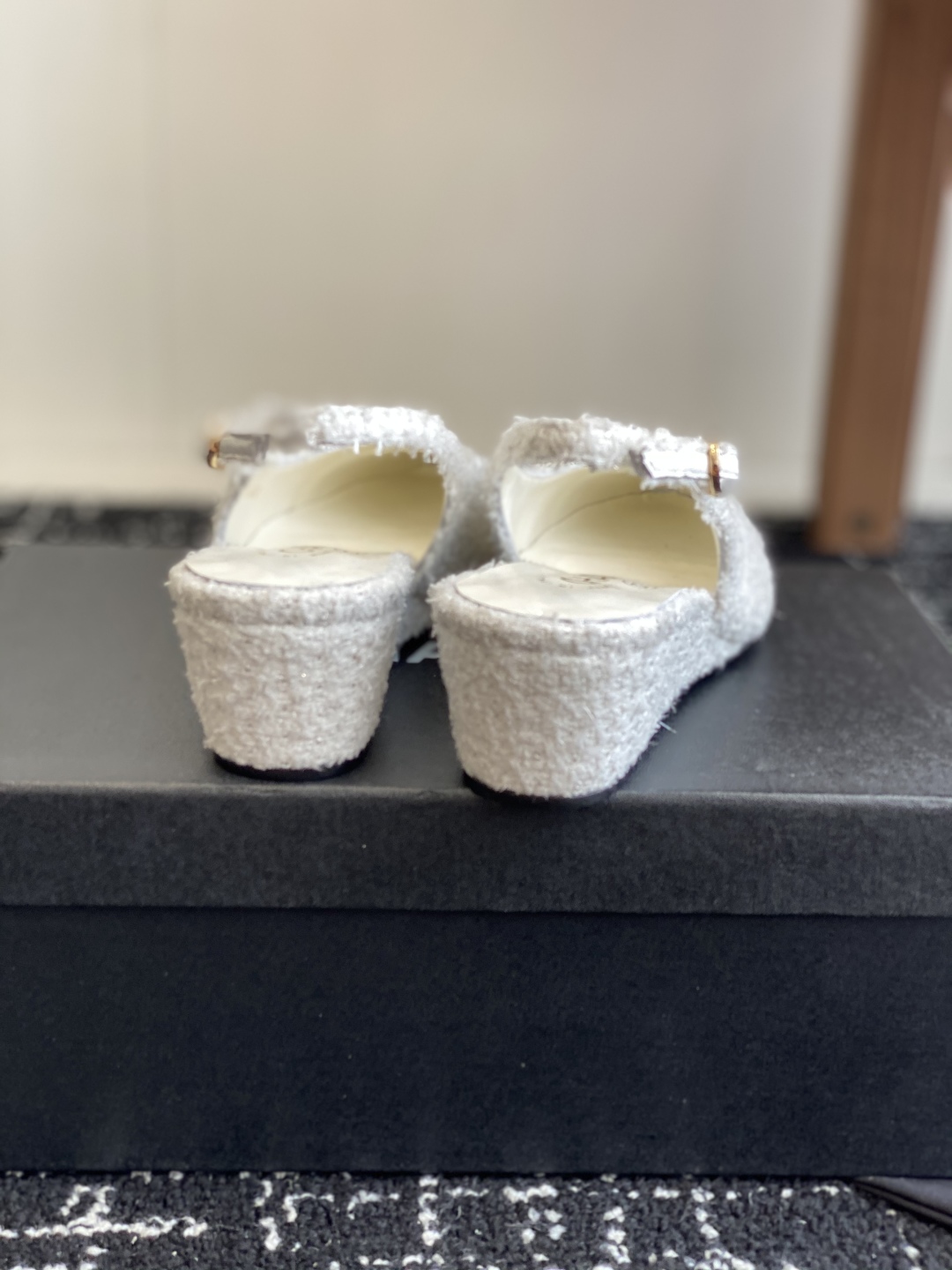 Bagsaaa Ch**el Slingbacks G46376 White Tweed