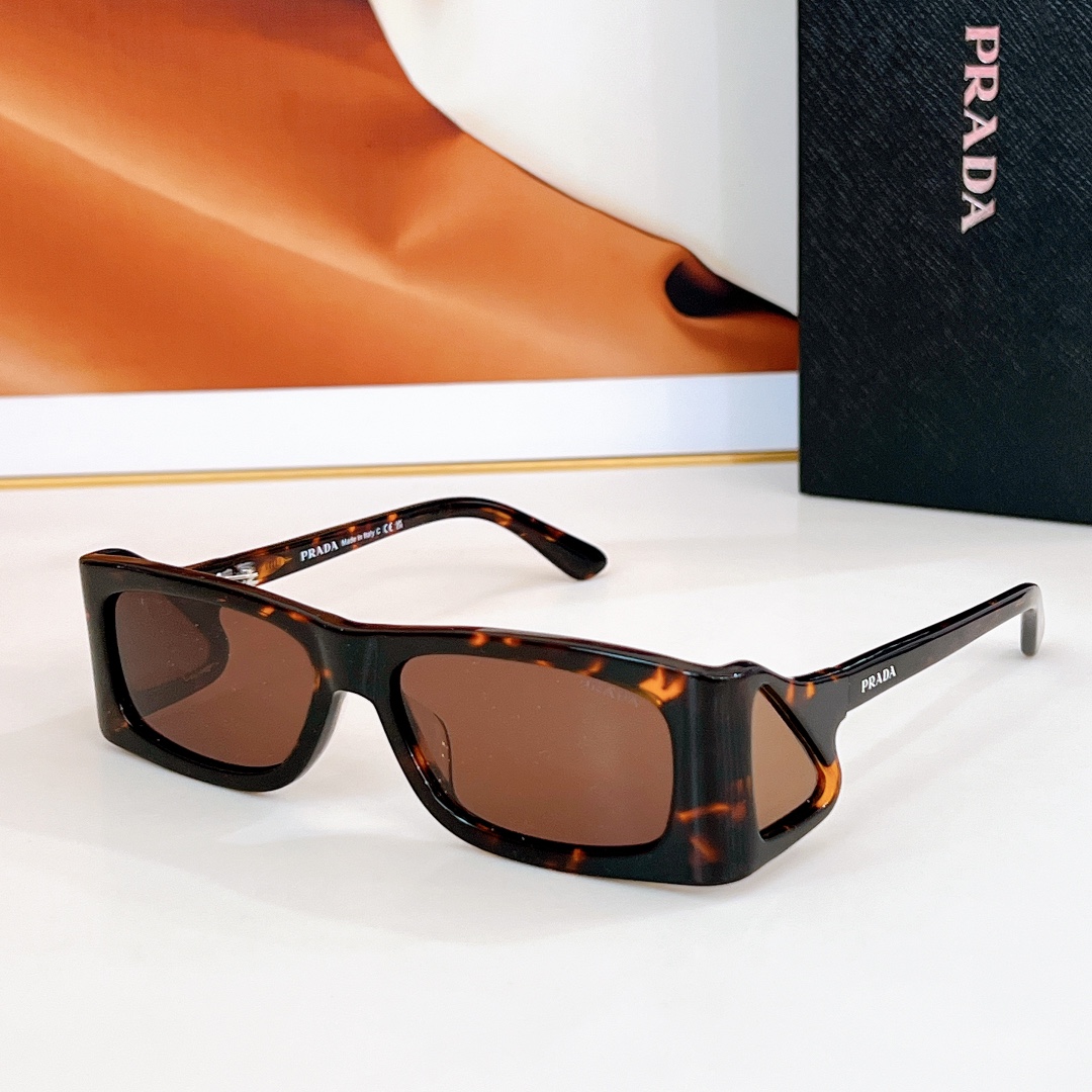 Bagsaaa Pra*a Sunglasses