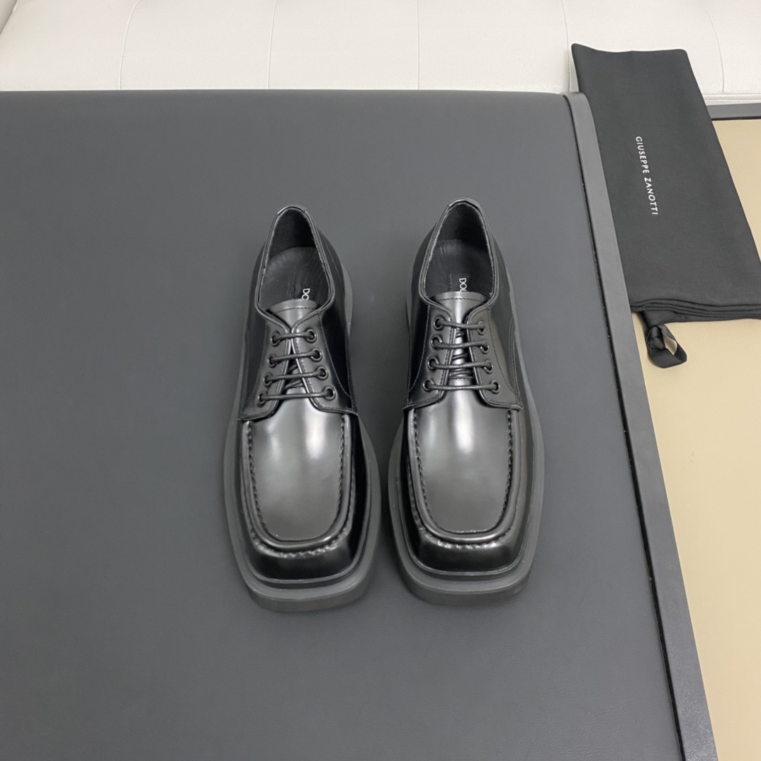 Bagsaaa D&G Calfskin Derby shoes black