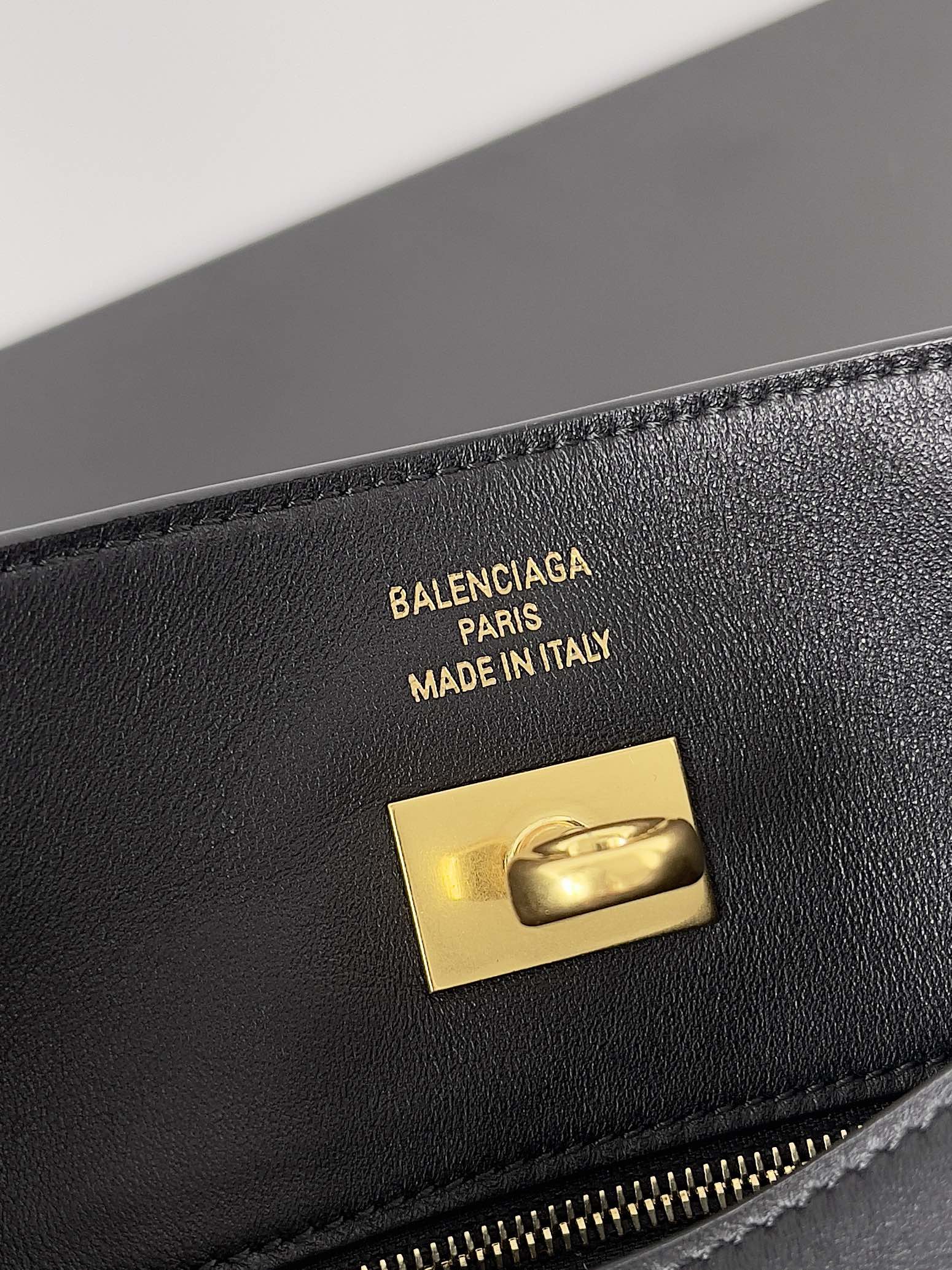 Bagsaaa Ba1en*iaga Bel Air Small Shoulder Bag in black & gold - 30cm