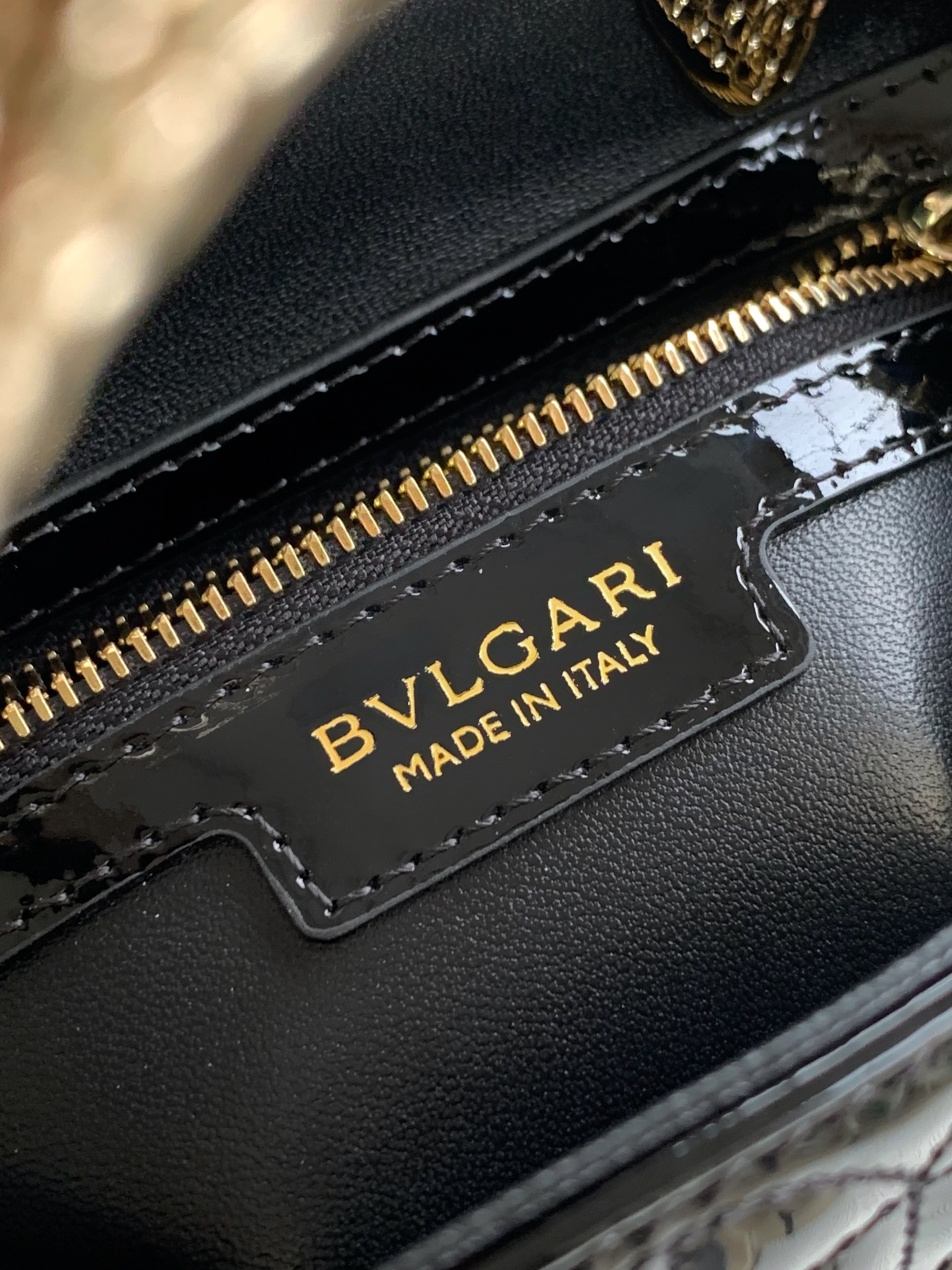 Bagsaaa Bv1g*ai Serpentine Duo Top Handle Black - 21.5cm