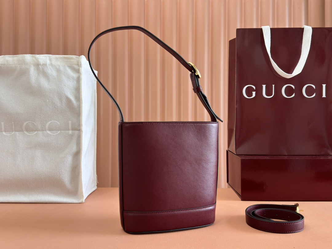Bagsaaa Gvc*1 73 mini bucket bag 833665 Red - 20cm