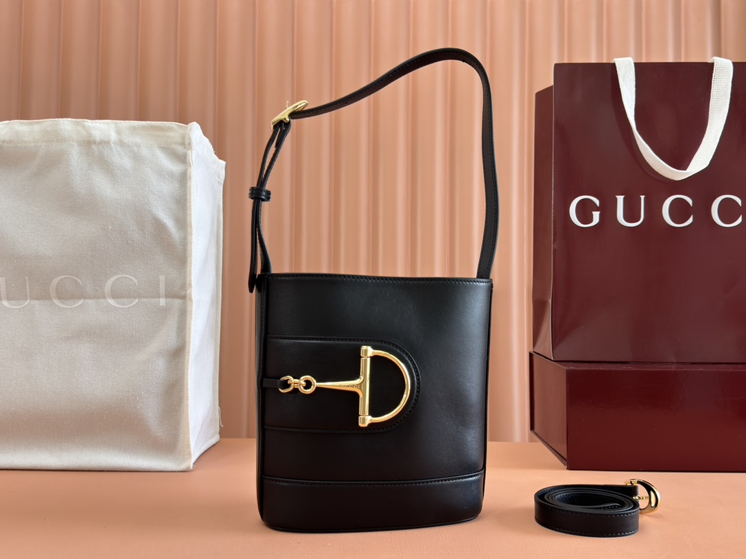 Bagsaaa Gvc*1 73 mini bucket bag 833665 black - 20cm