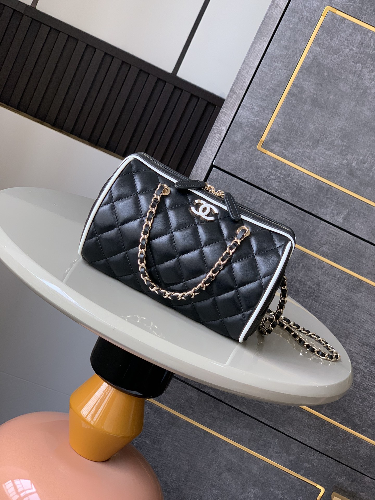 Bagsaaa Ch**el Clutch With Chain Black & White AP4515 - 18.5cm