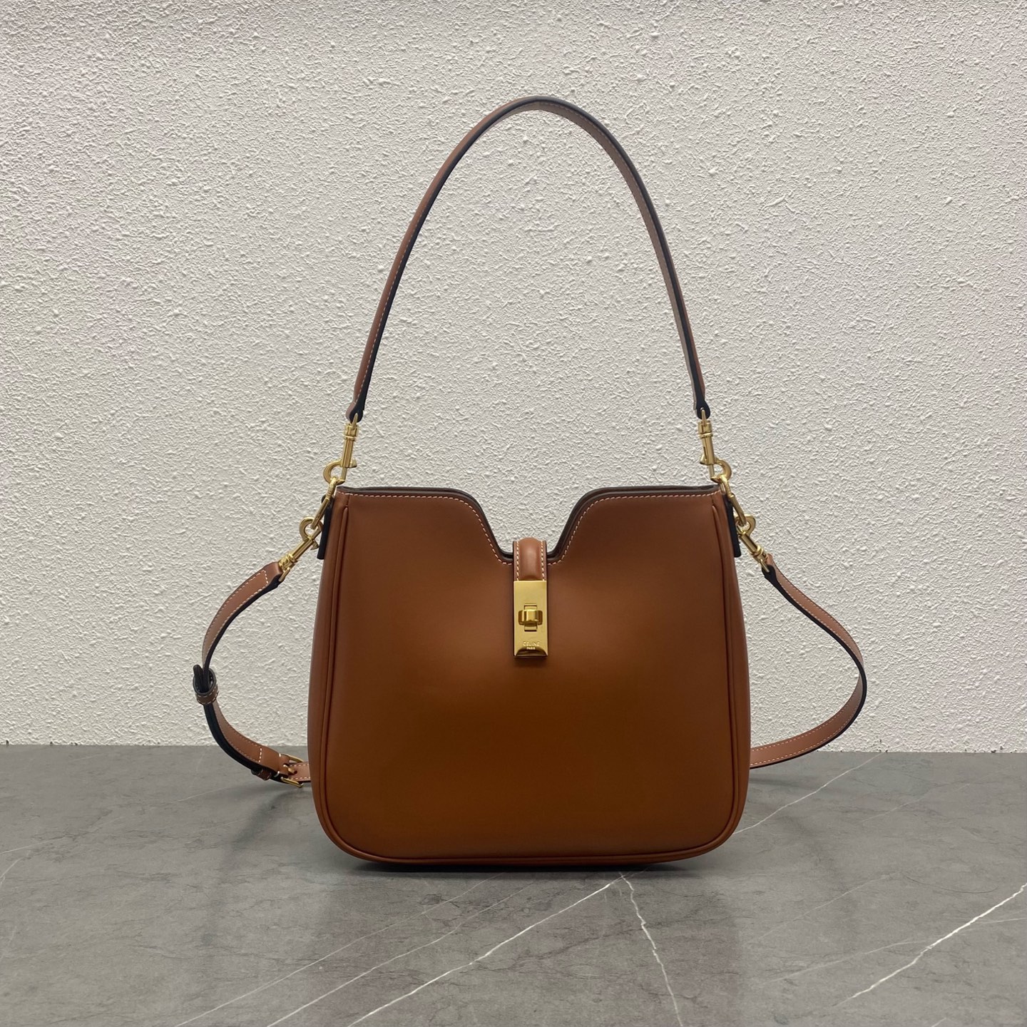Bagsaaa Ce1i*e Small Camille 16 Soft Bag In Smooth Calfskin Brown - 24.5cm