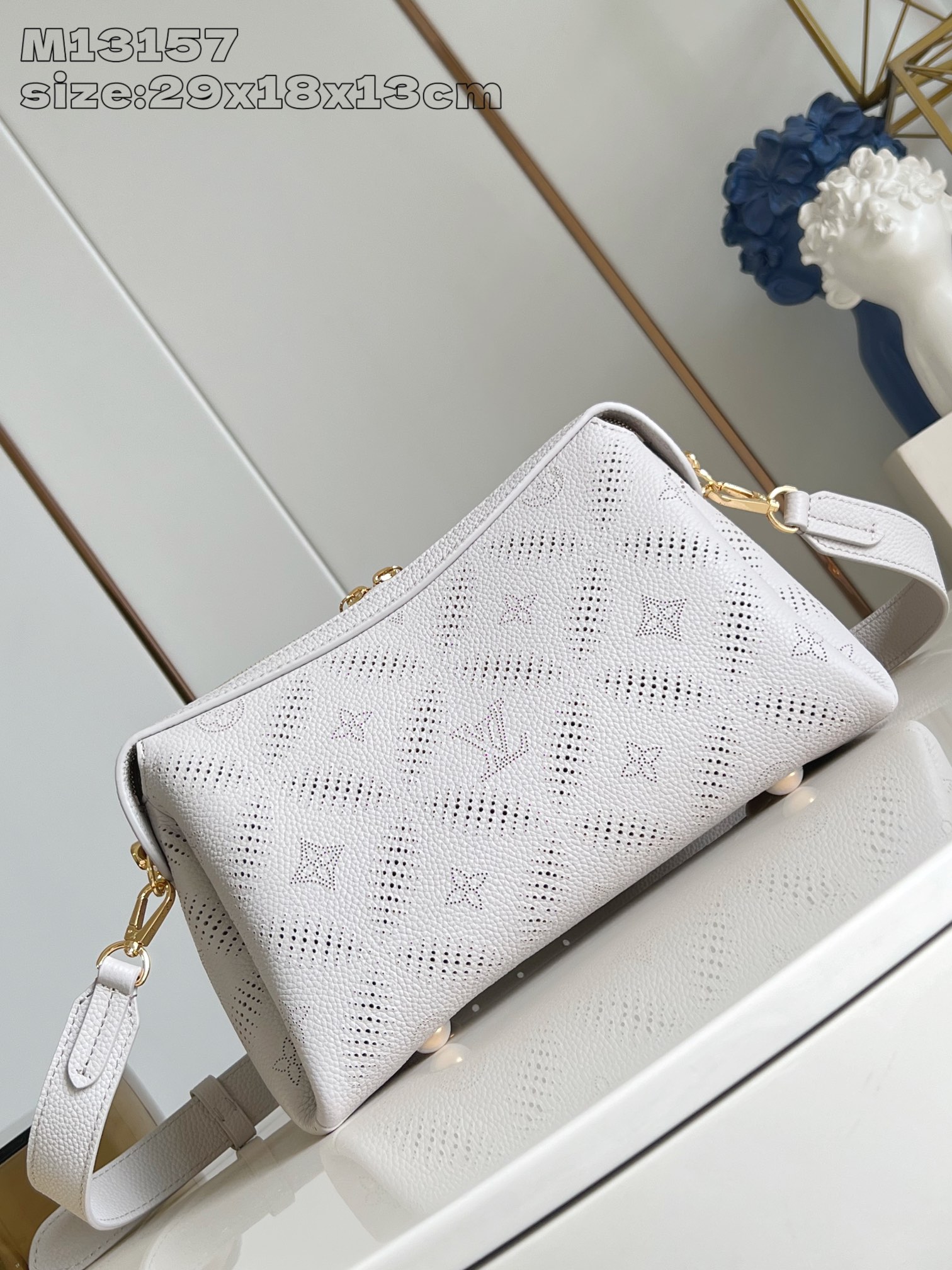 Bagsaaa L0vis Vvtt0n M13157 Hand It All PM Gray - 29cm