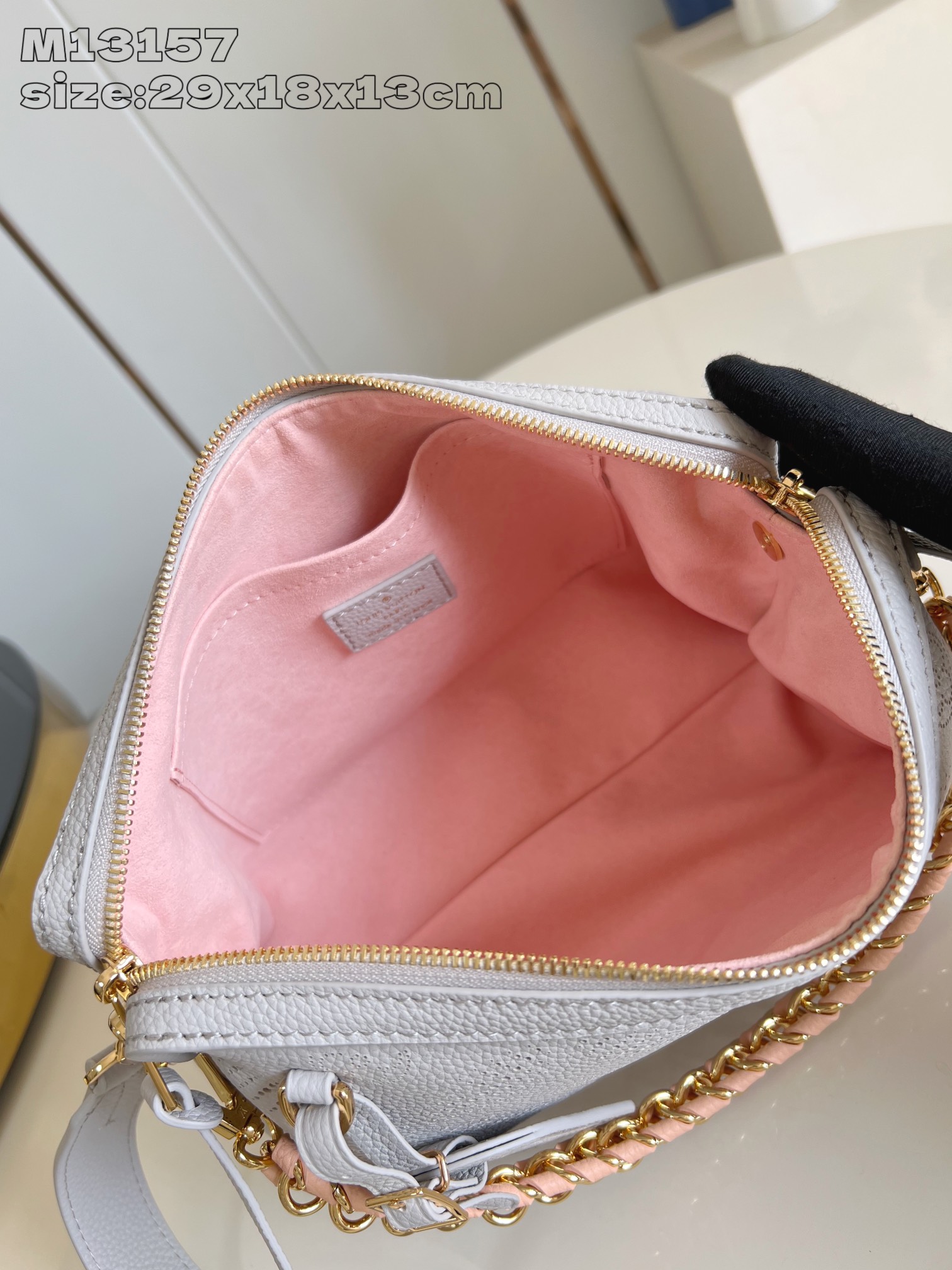 Bagsaaa L0vis Vvtt0n M13157 Hand It All PM Gray - 29cm