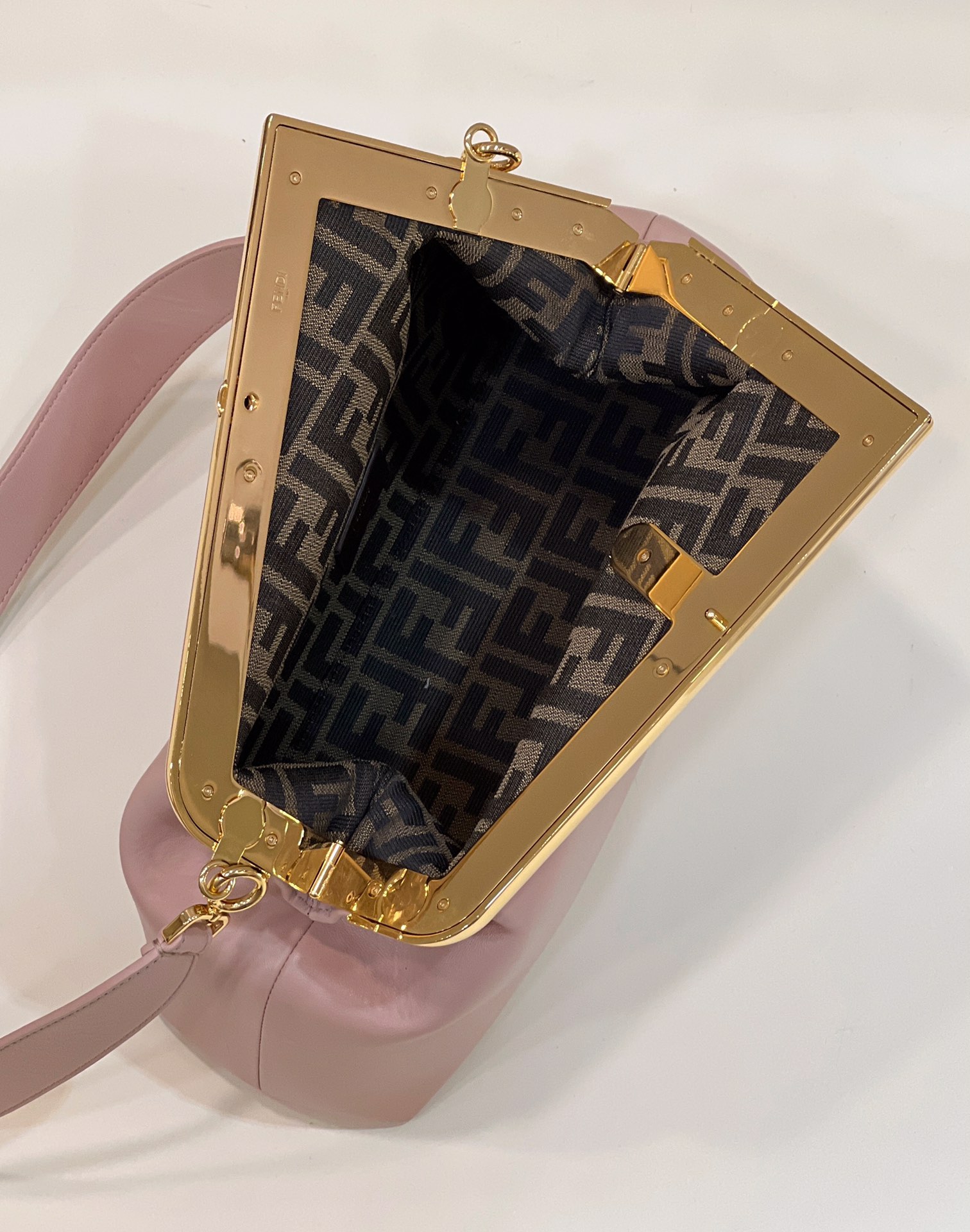 Bagsaaa F**di First Shoulder Bag Pink - 30cm