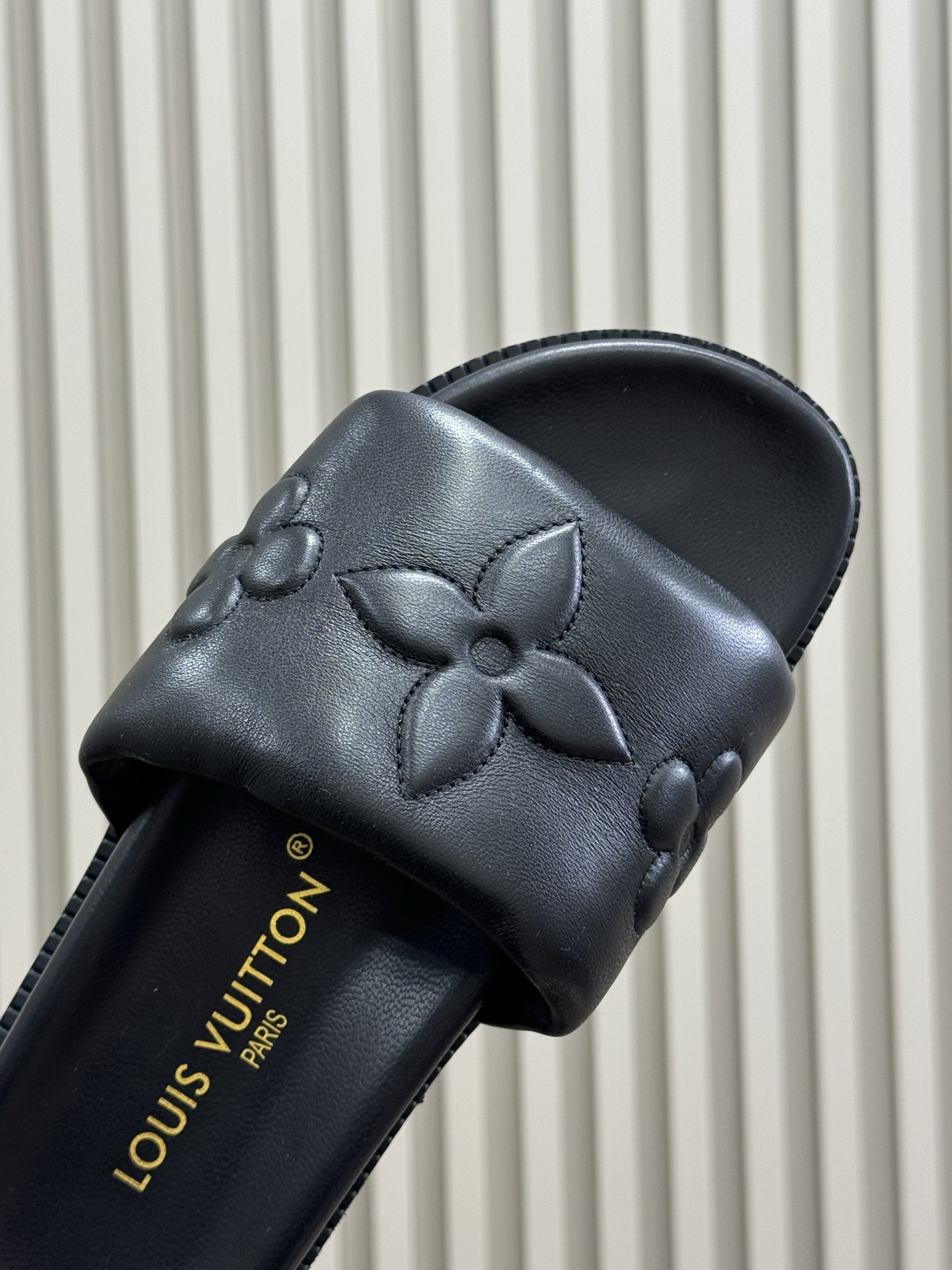 Bagsaaa LV Shore Flat Comfort Mule Black