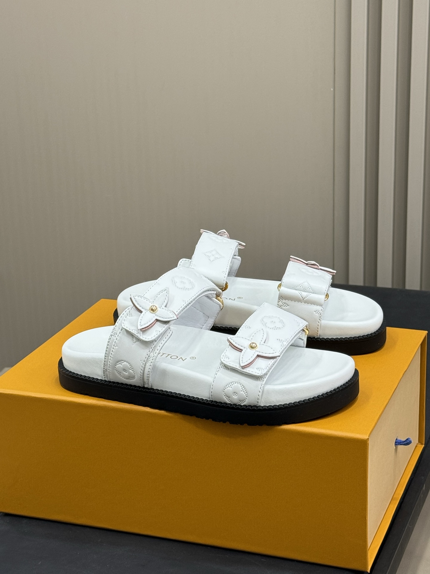 Bagsaaa LV Sunset Flat Comfort Mule White