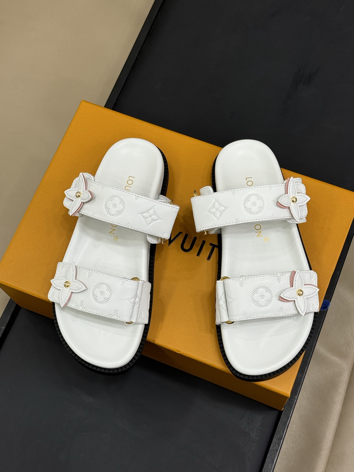 Bagsaaa LV Sunset Flat Comfort Mule White