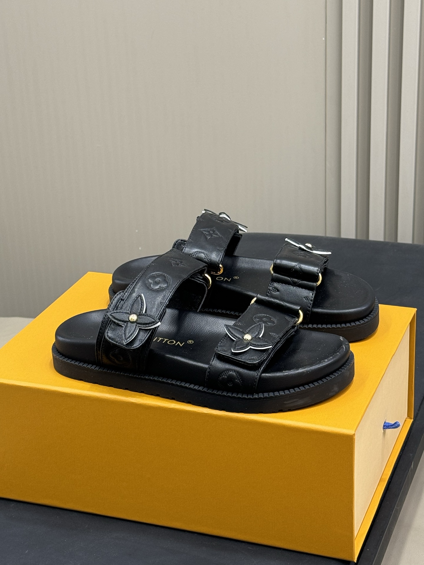 Bagsaaa LV Sunset Flat Comfort Mule Black