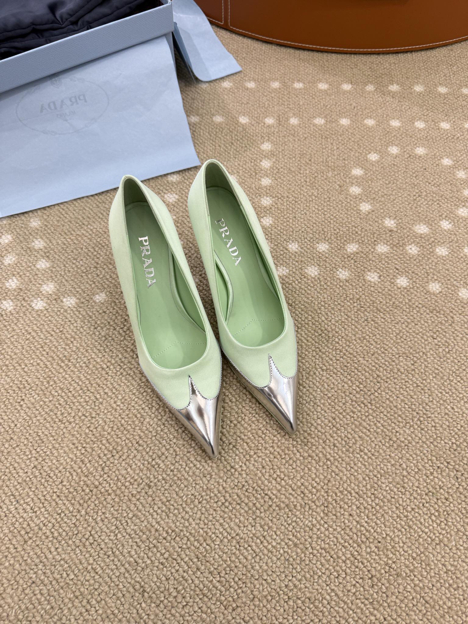 Bagsaaa Pra*a Satin and metallic leather pumps mint 8.5cm