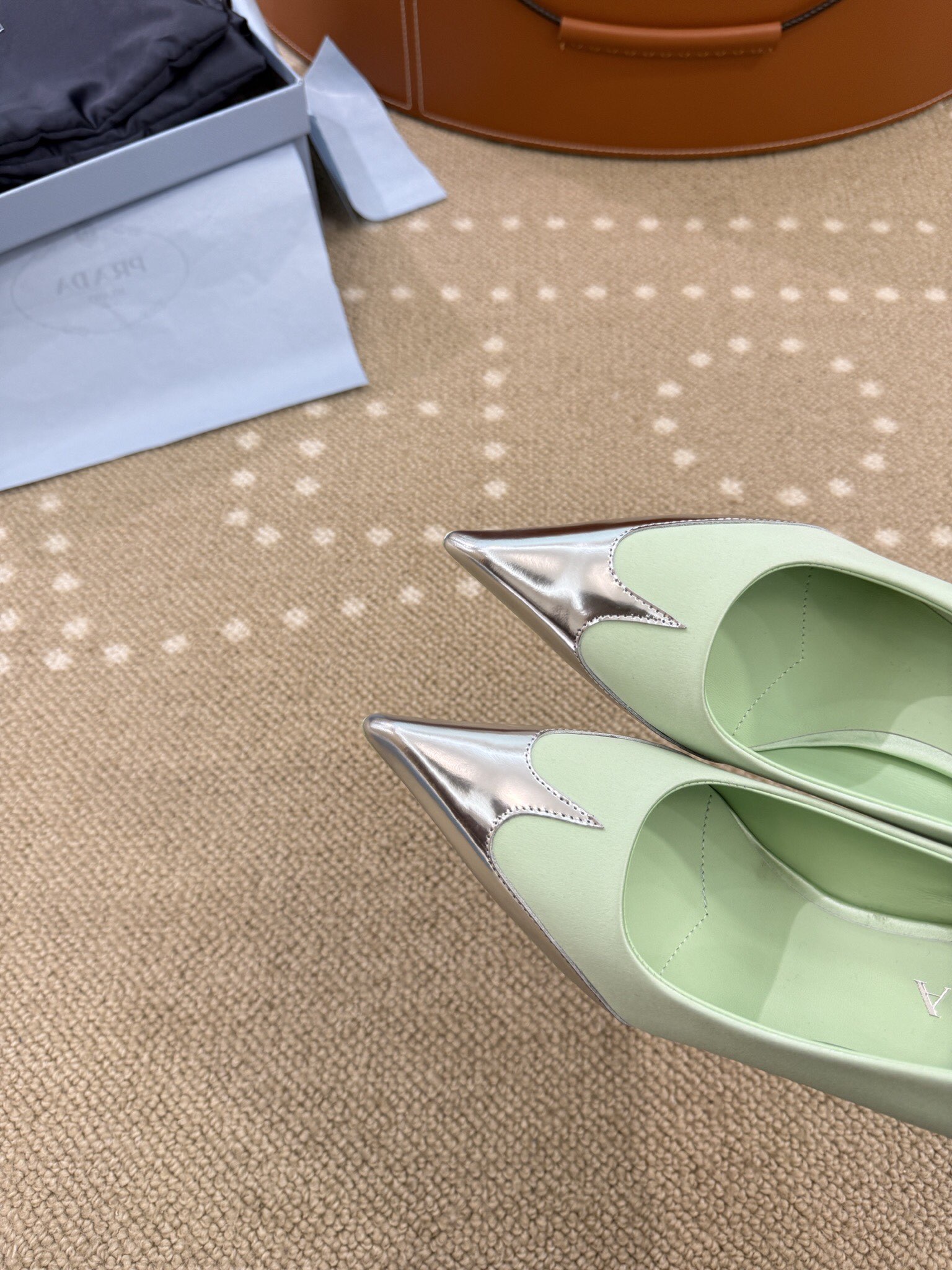 Bagsaaa Pra*a Satin and metallic leather pumps mint 8.5cm