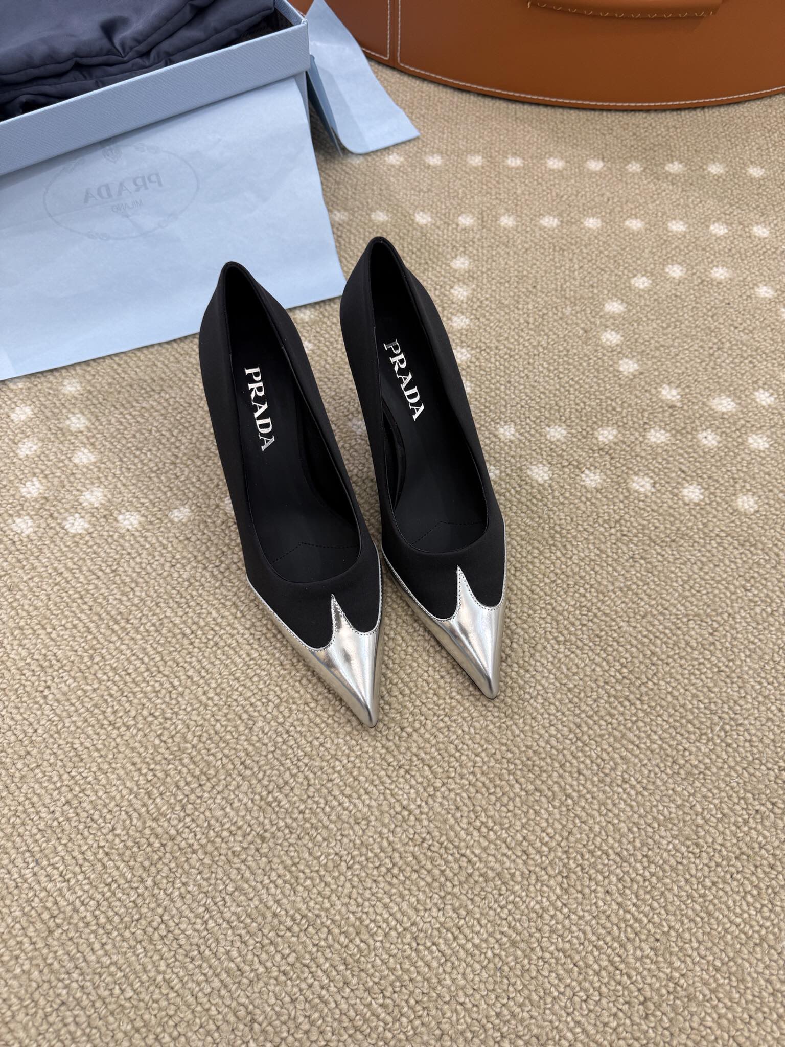 Bagsaaa Pra*a Satin and metallic leather pumps black 8.5cm