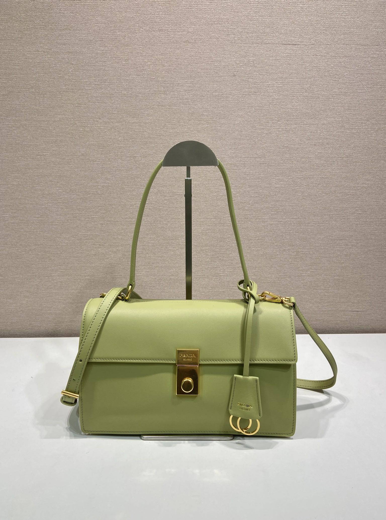 Bagsaaa Pra*a Soft Sound medium leather shoulder bag 1BN023 green - 28cm