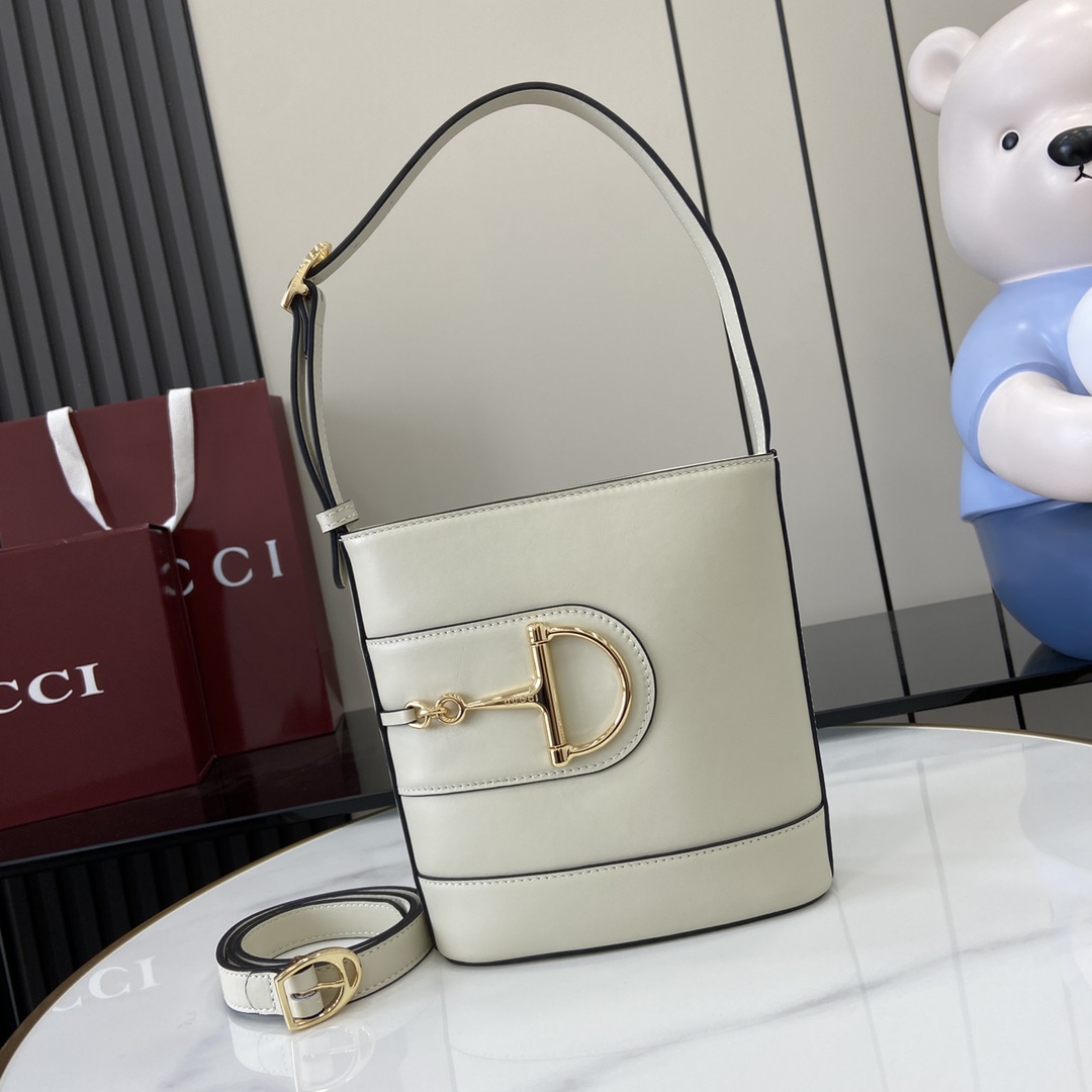 Bagsaaa Gvc*1 73 mini bucket bag 833665 white - 20cm