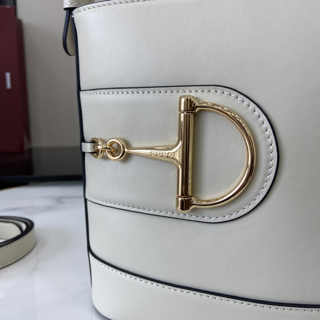 Bagsaaa Gvc*1 73 mini bucket bag 833665 white - 20cm