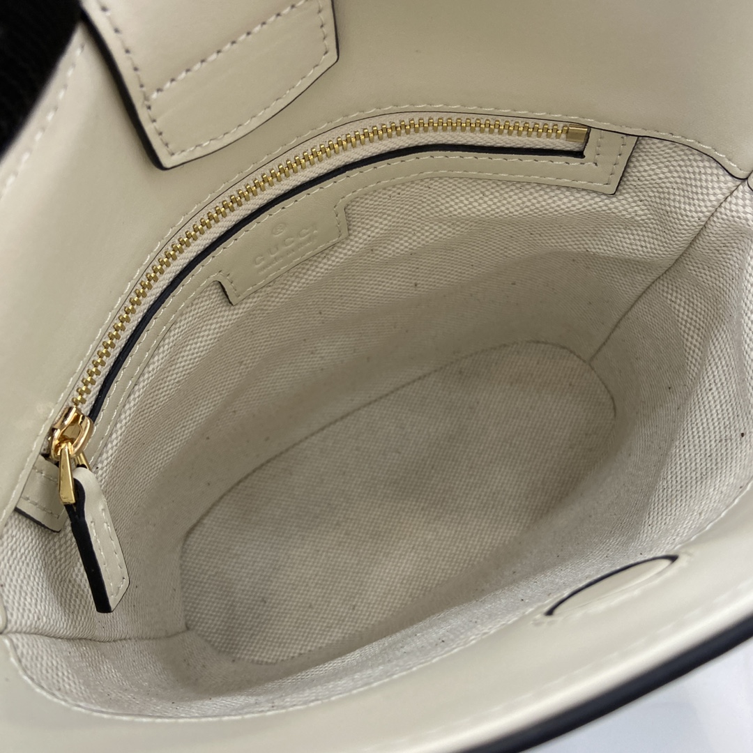 Bagsaaa Gvc*1 73 mini bucket bag 833665 white - 20cm