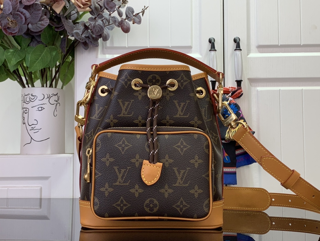 Bagsaaa L0vis Vvtt0n M14017 Fashion Show Noé Cargo monogram - 24cm