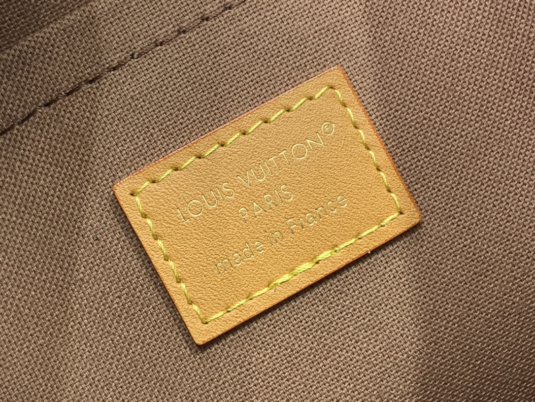 Bagsaaa L0vis Vvtt0n M14017 Fashion Show Noé Cargo monogram - 24cm