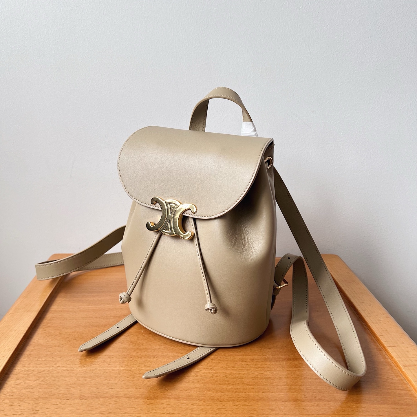 Bagsaaa Ce1i*e Backpack Bonnie In Smooth Calfskin 118703 beige - 25cm