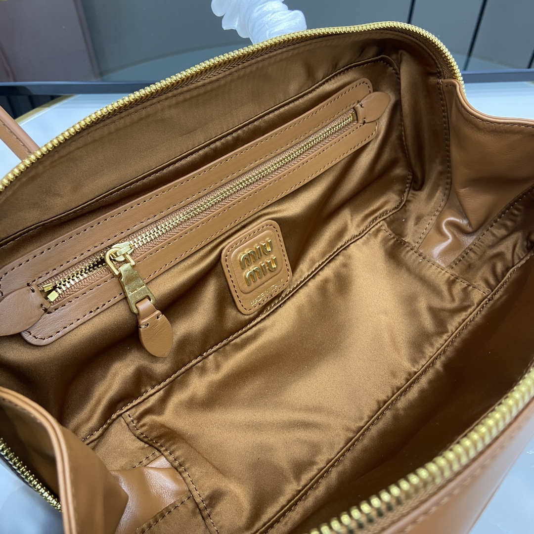 Bagsaaa Miu Miu Beau leather bag small 5BB173 brown - 28cm