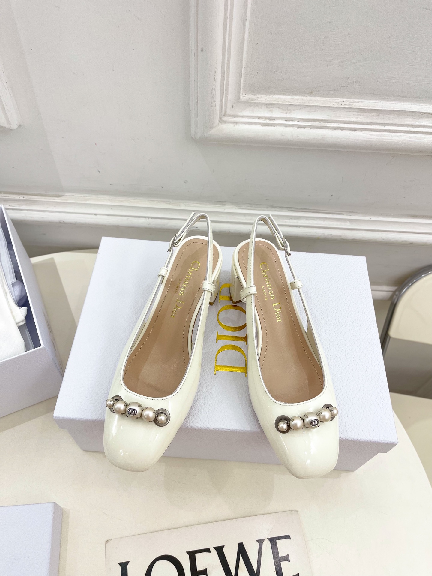 Bagsaaa D10r Paris Slingback Pump White Patent Calfskin